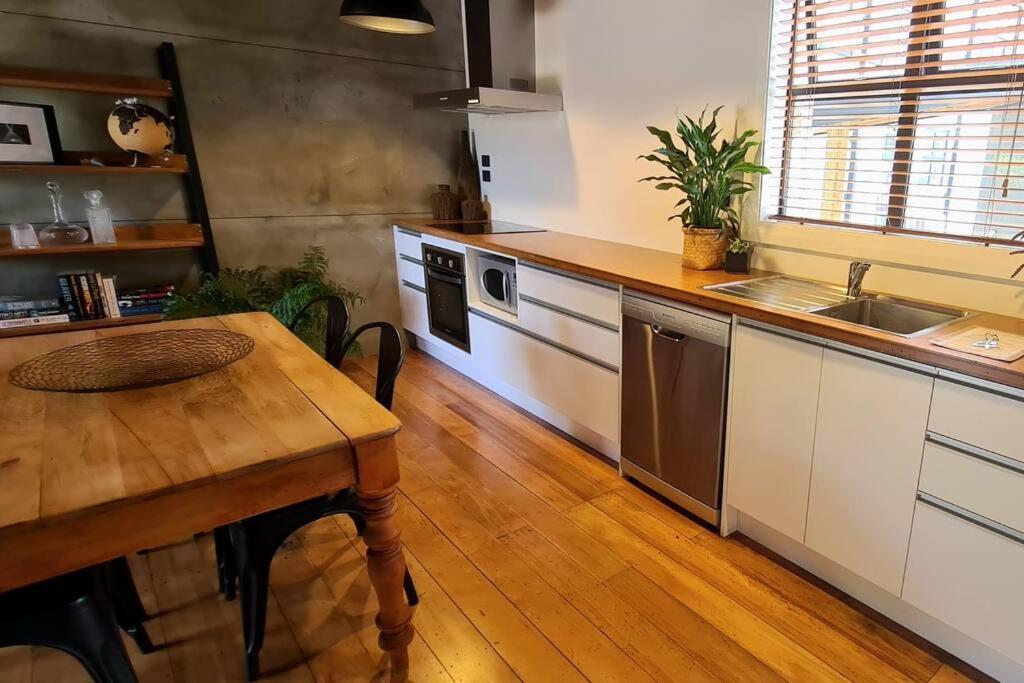 Apartment 4 - Haddin Court - Chic Ny Loft Style Blenheim Zewnętrze zdjęcie